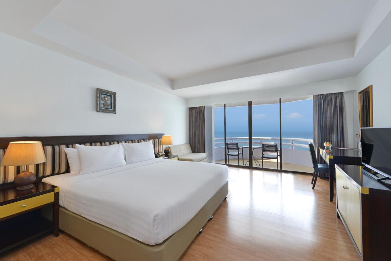 D Varee Jomtien Beach, Pattaya Exterior photo